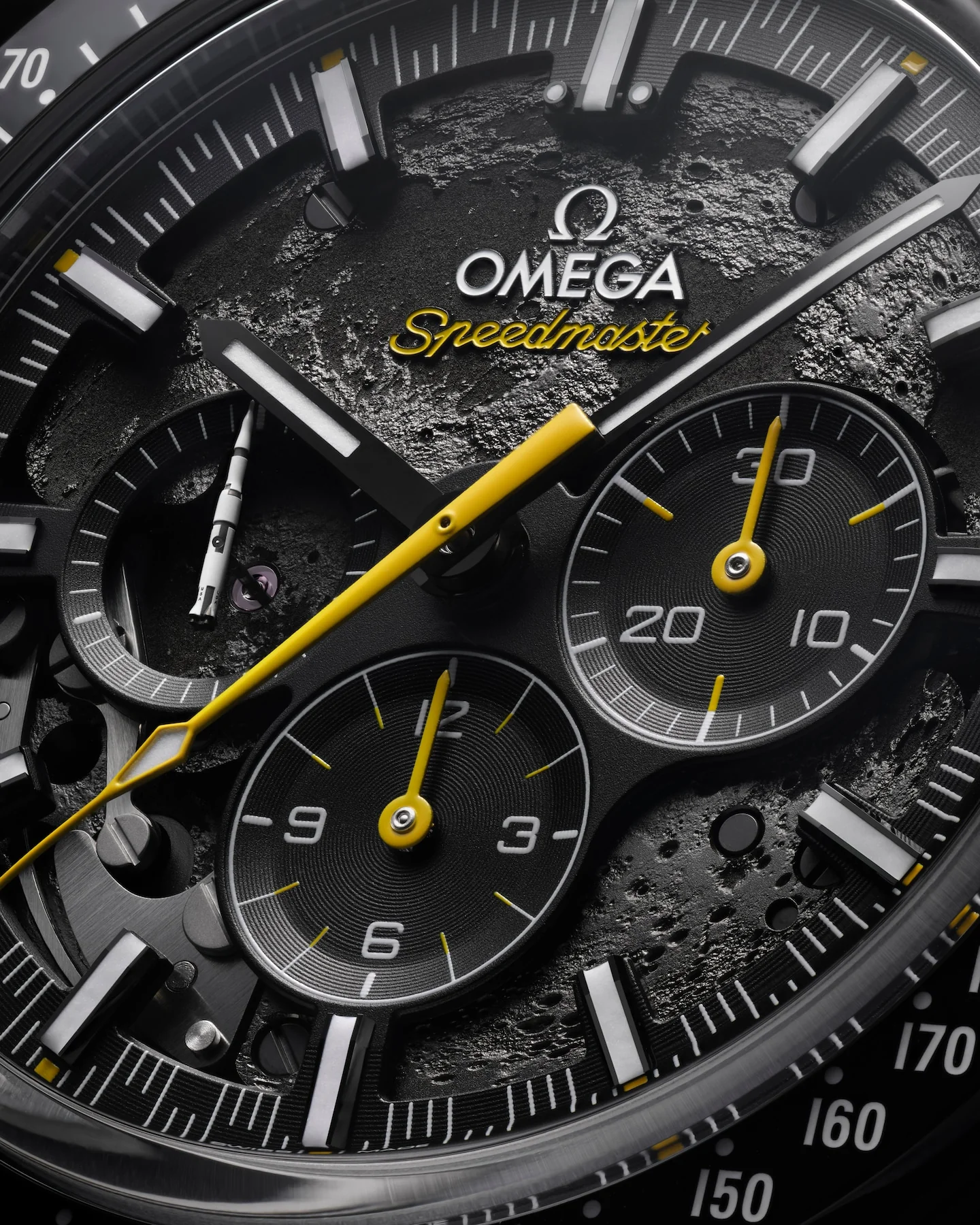 Omega Speedmaster Dark Side of the Moon Apollo 8 Mark II 310.92.44.50.01.001 - Image 4
