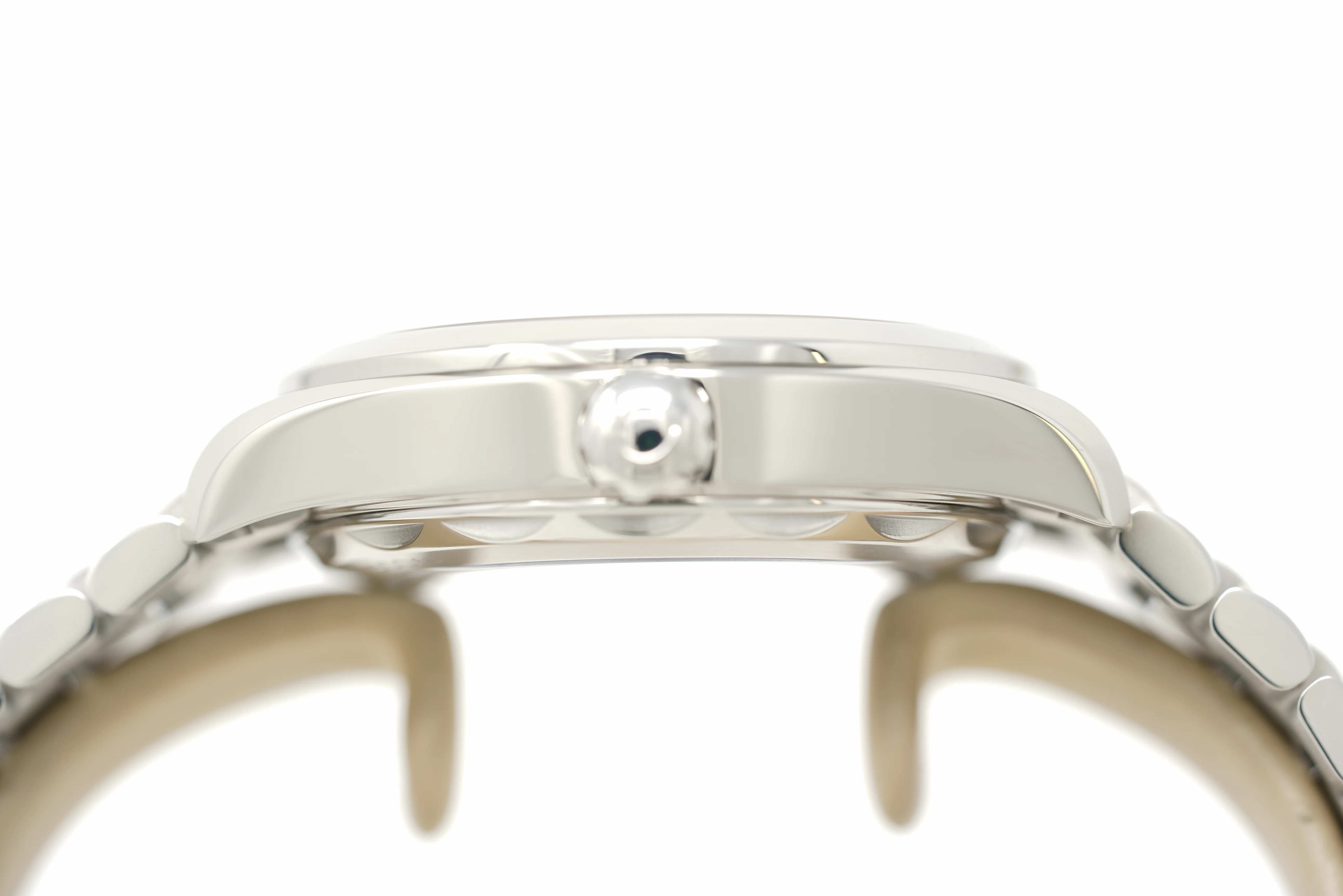 Pre-Owned Omega Seamaster Aqua Terra Shades 220.10.38.20.12.001 - Image 2