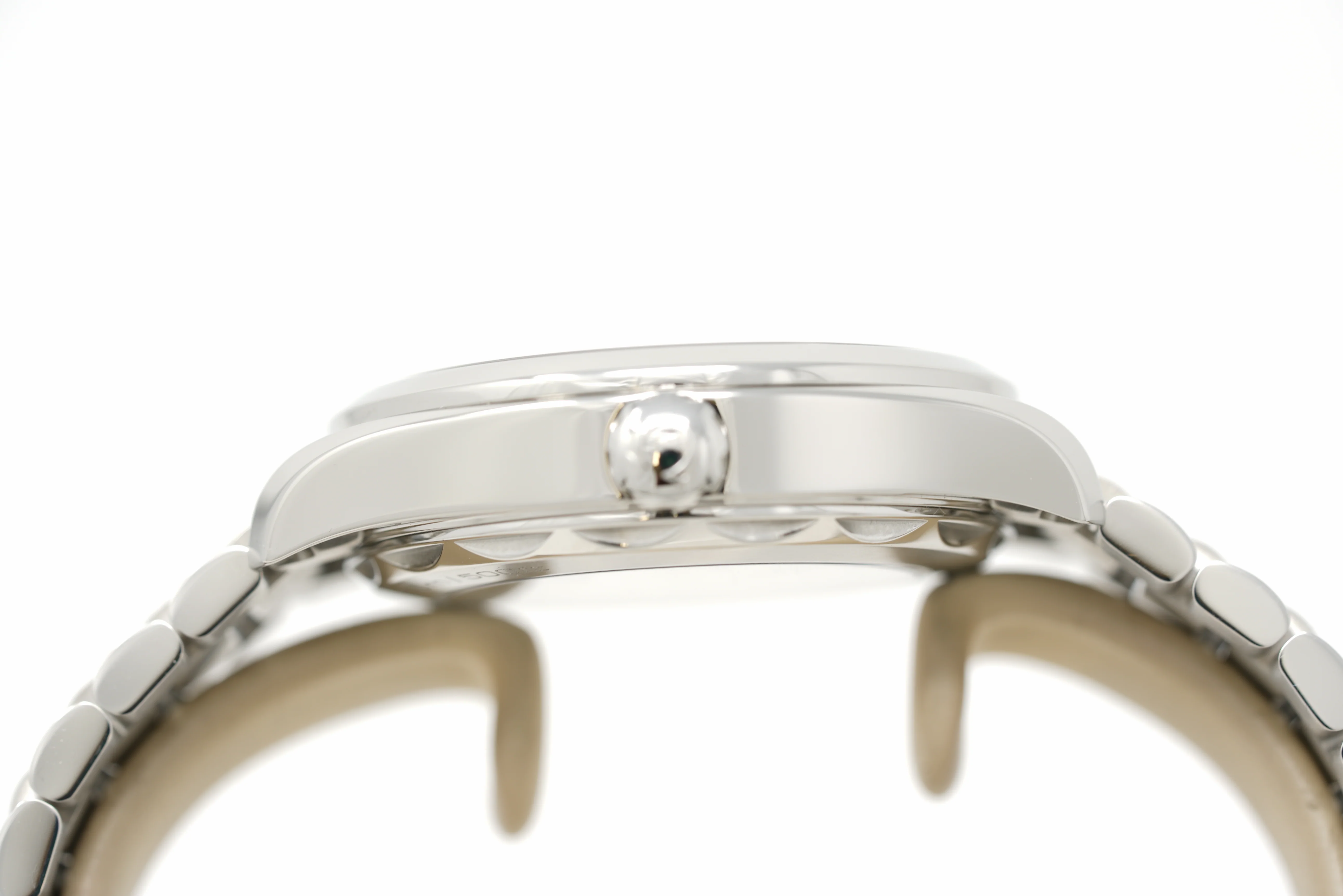 Pre-Owned Omega Seamaster Aqua Terra Shades 220.10.38.20.03.003 - Image 2